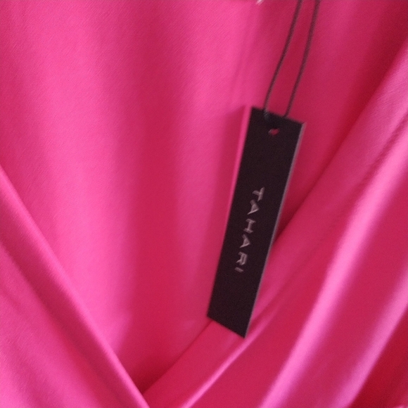 Tahari Pink Sleeveless Faux Wrap Side Buckle Top M - Picture 7 of 11